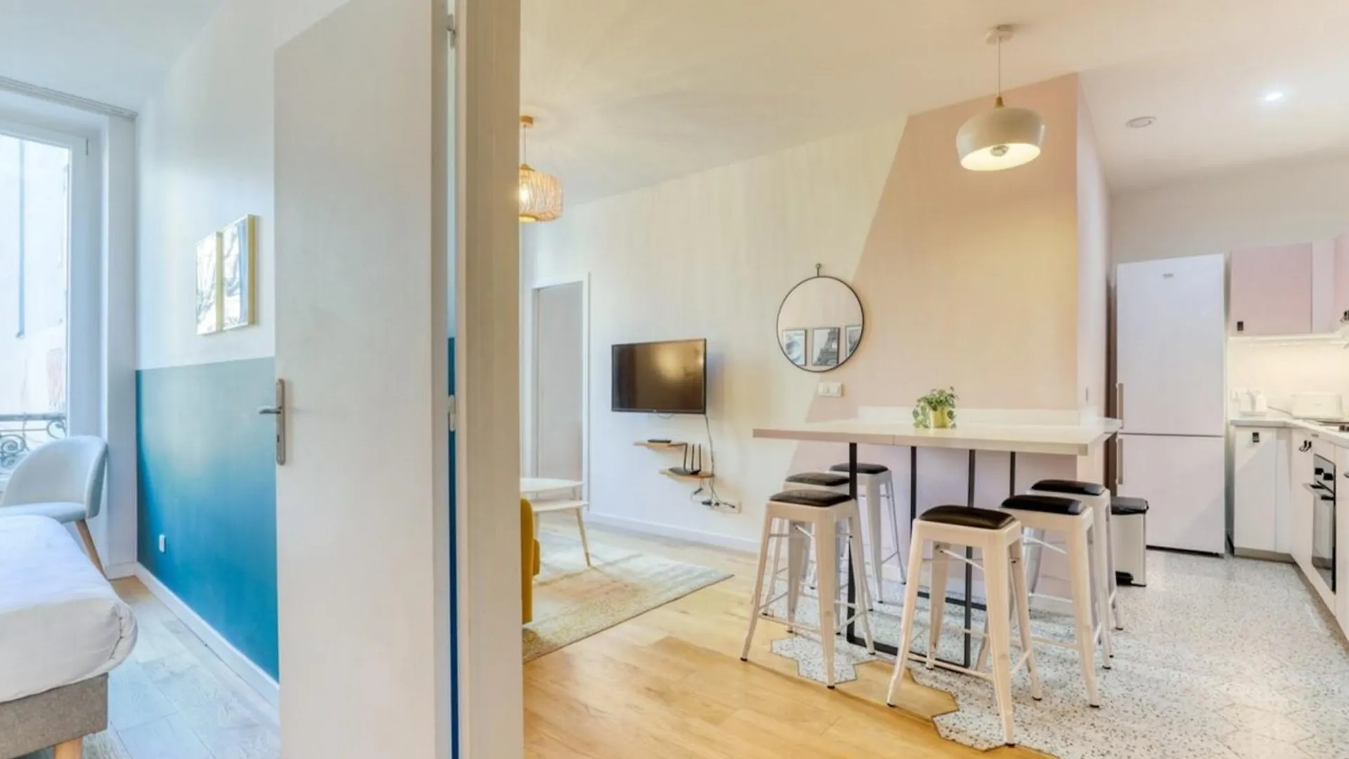 Pink Design 2Bdr Flat In The Heart Of Bastille 파리